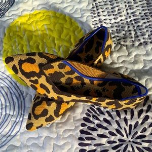 Rothy’s Big Cat Points